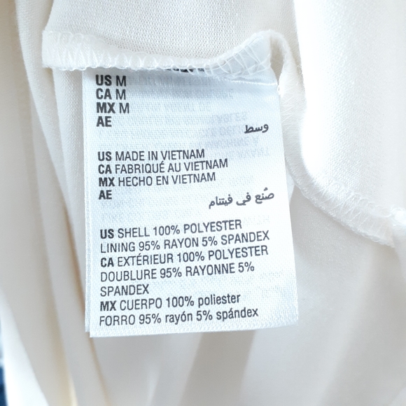 JM Collection Blouse M Flutter Sleeve Necklace 779 - Picture 6 of 7